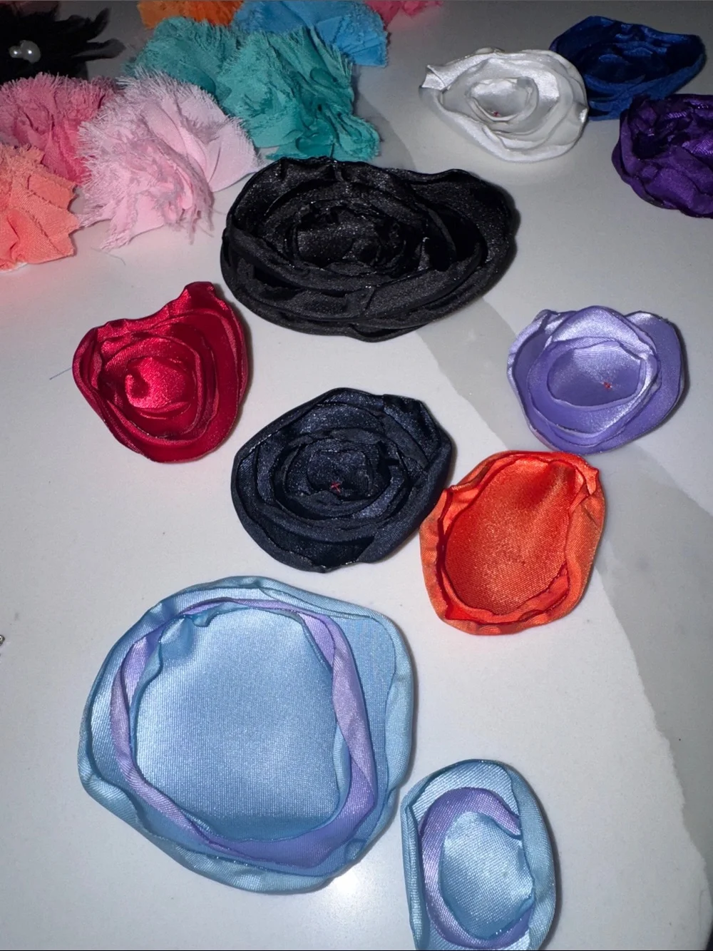 Assorted Fabric Flower Appliqués - Multicolor Set